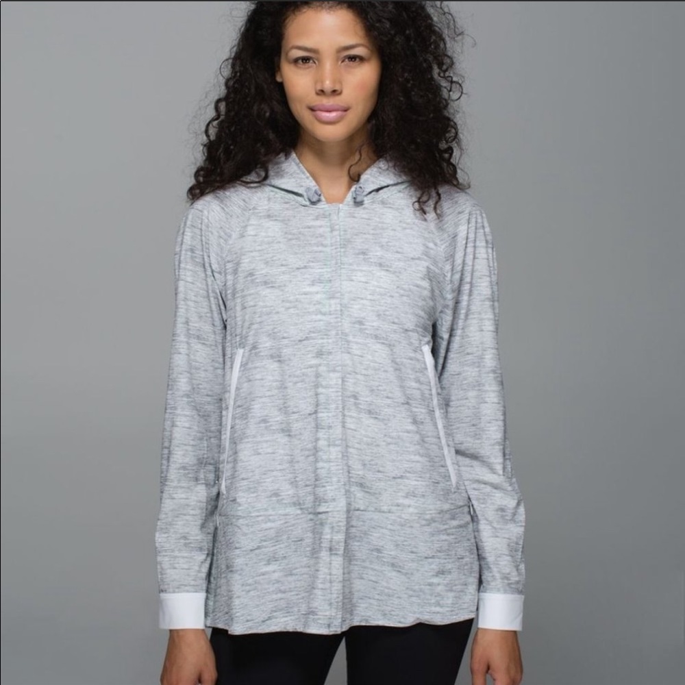 Lululemon jacket/ sweater / lululemon zip up